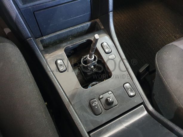 Mercedes-Benz C220 CDI · Ano 1998