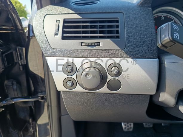 Opel Astra 1.7 CDTI · Ano 2009