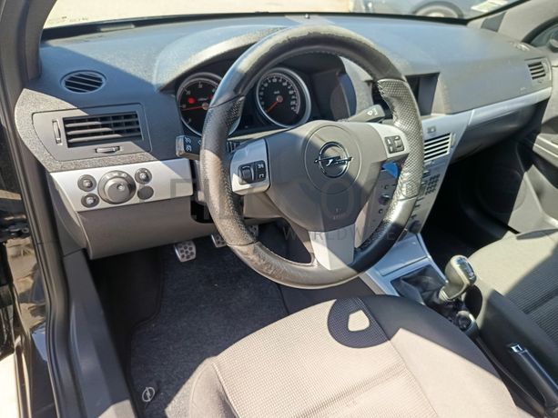 Opel Astra 1.7 CDTI · Ano 2009