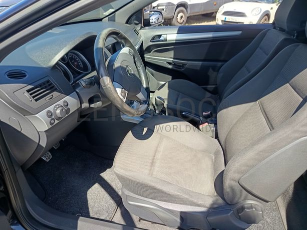 Opel Astra 1.7 CDTI · Ano 2009