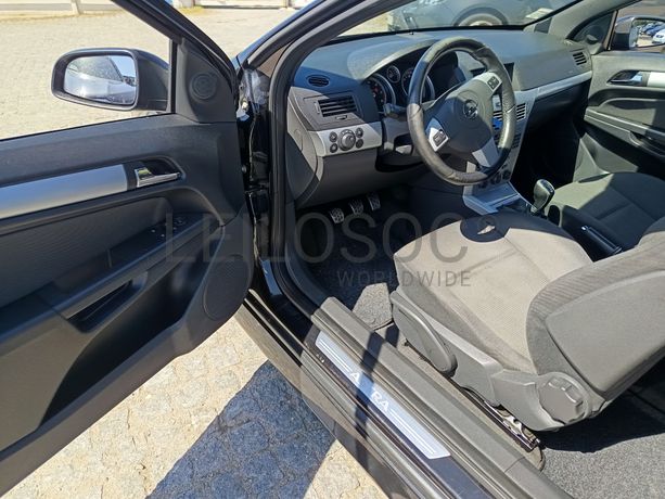 Opel Astra 1.7 CDTI · Ano 2009