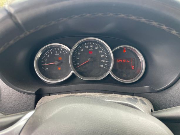 Dacia Lodgy · 7 Lugares · Ano 2018