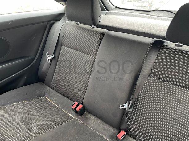 Opel Astra GTC 1.3 CTDI · Ano 2009