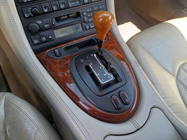 Jaguar XK8 · Ano 1999