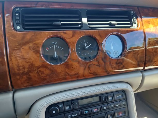 Jaguar XK8 · Ano 1999