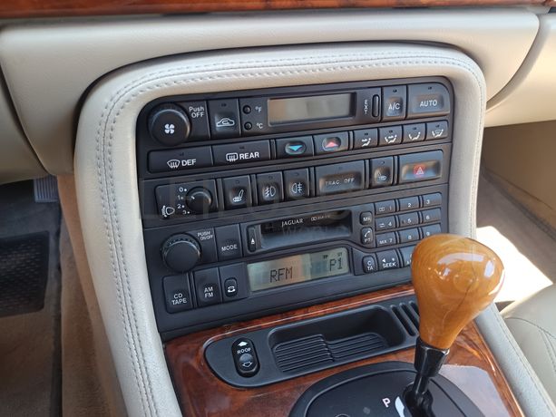 Jaguar XK8 · Ano 1999