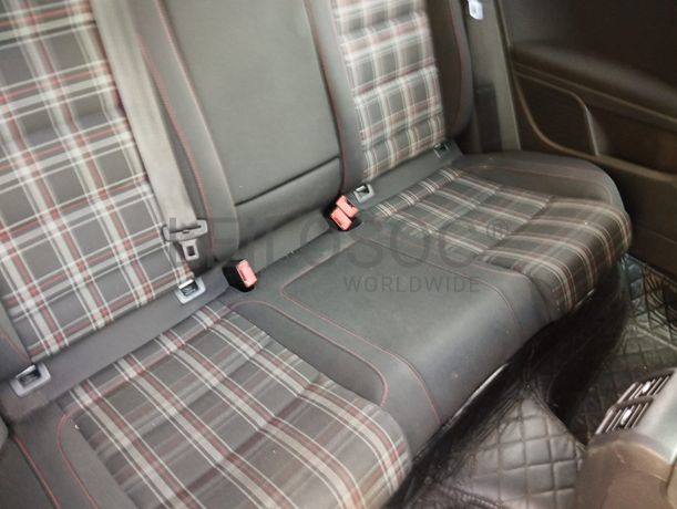 Volkswagen Golf 2.0 TSI GTI · Ano 2012