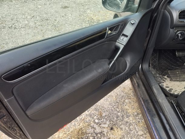 Volkswagen Golf 2.0 TSI GTI · Ano 2012