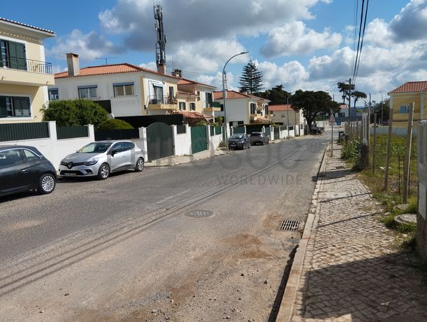 Proporção de 1/2 de Moradia V4+1 · Sintra