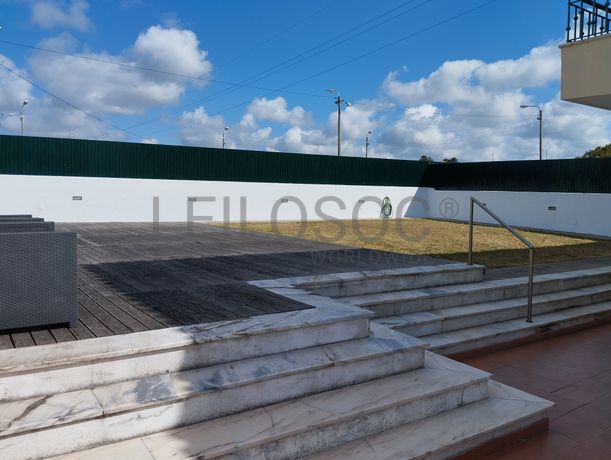 Proporção de 1/2 de Moradia V4+1 · Sintra