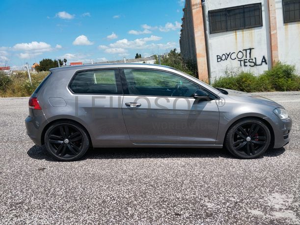 Volkswagen Golf · Ano 2013