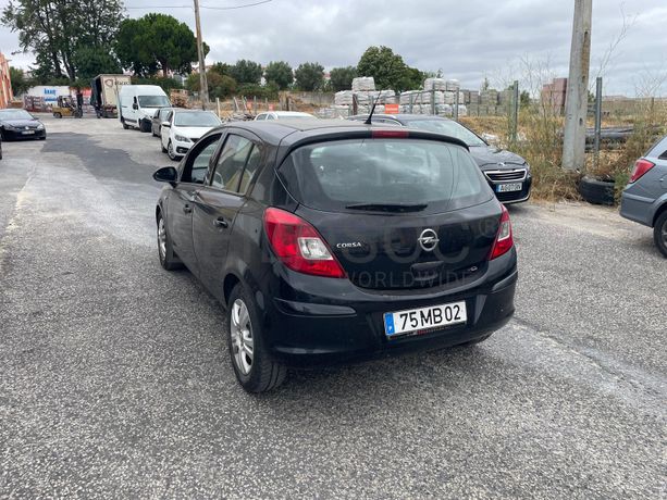 Opel Corsa · Ano 2011