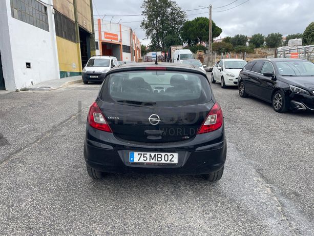 Opel Corsa · Ano 2011