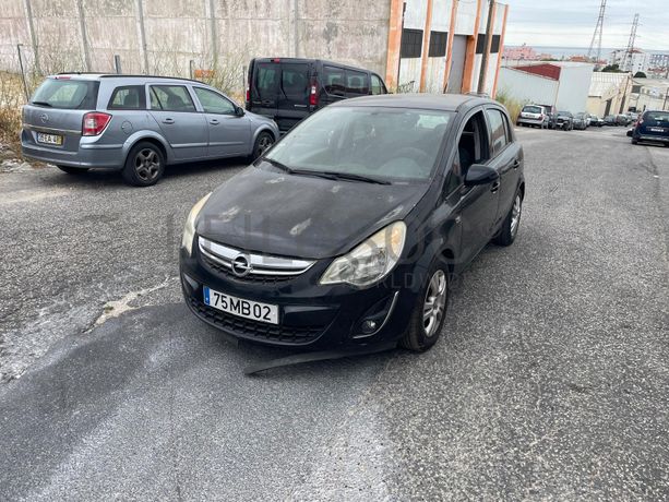 Opel Corsa · Ano 2011