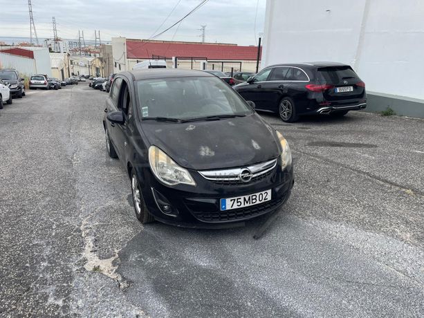 Opel Corsa · Ano 2011