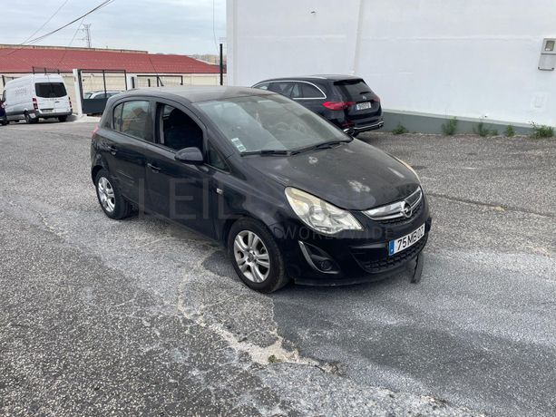Opel Corsa · Ano 2011