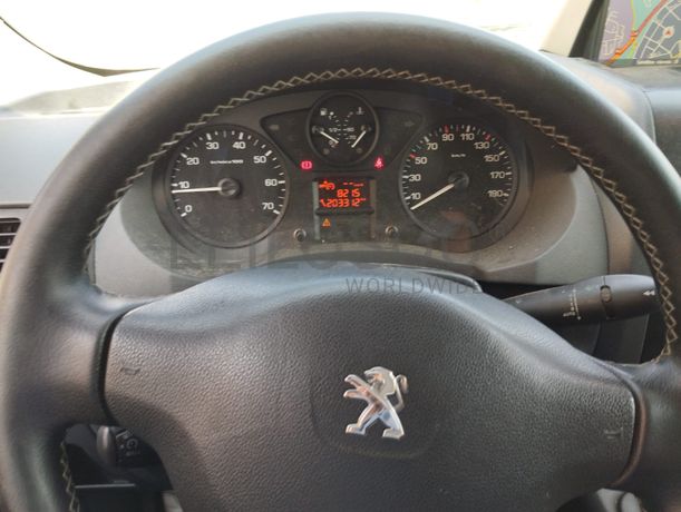 Peugeot Expert · Ano 2016