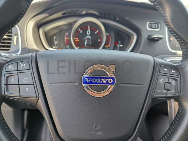 Volvo V40 D2 Cross Country · Ano 2016