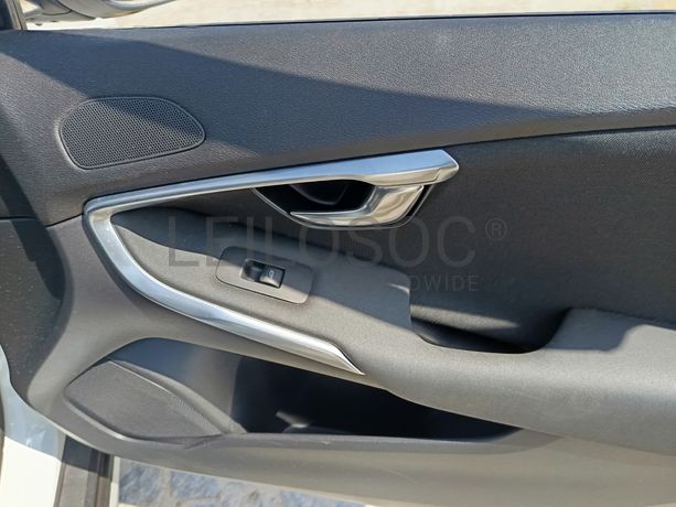 Volvo V40 D2 Cross Country · Ano 2016