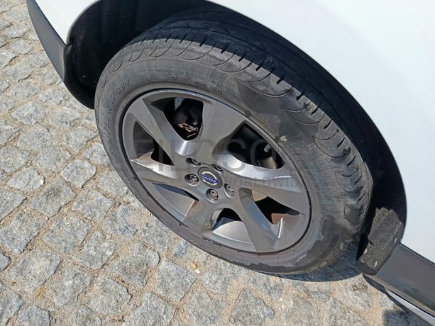 Volvo V40 D2 Cross Country · Ano 2016