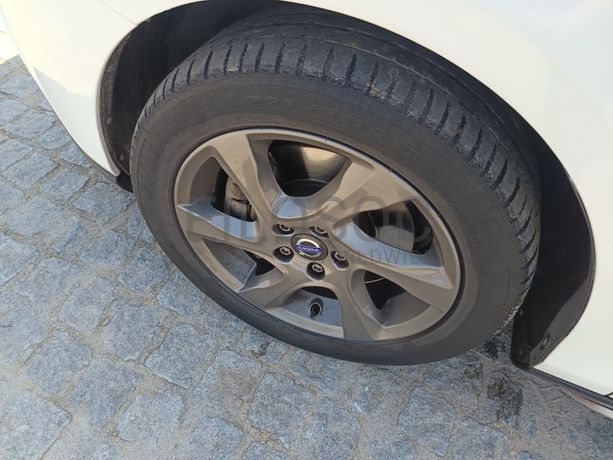 Volvo V40 D2 Cross Country · Ano 2016