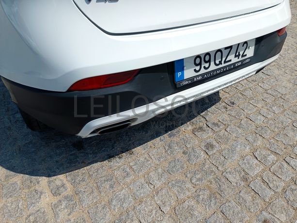 Volvo V40 D2 Cross Country · Ano 2016