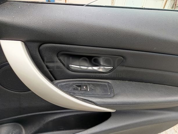 BMW 318D · Ano 2015