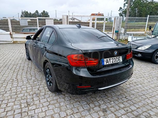 BMW 318D · Ano 2015