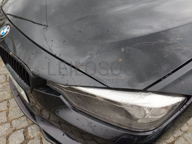 BMW 318D · Ano 2015