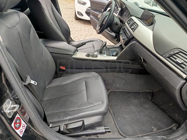 BMW 318D · Ano 2015