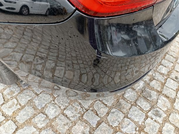 BMW 318D · Ano 2015