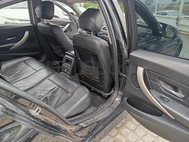 BMW 318D · Ano 2015
