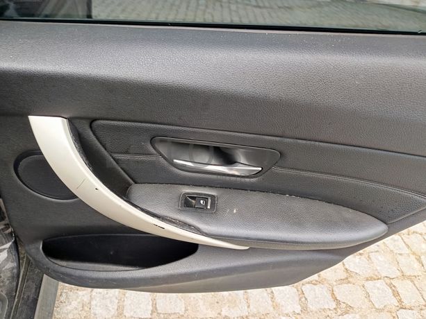 BMW 318D · Ano 2015