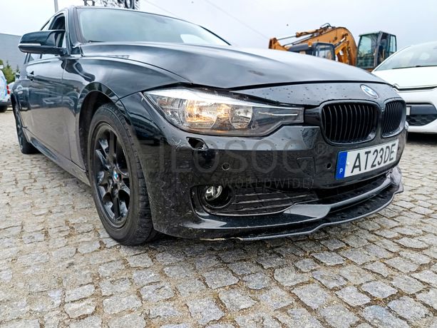 BMW 318D · Ano 2015