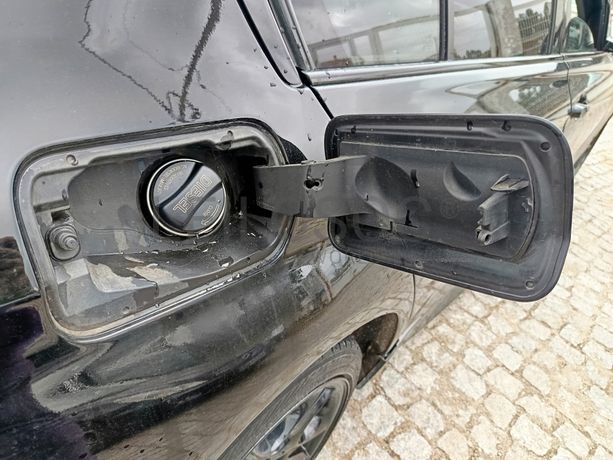 BMW 318D · Ano 2015