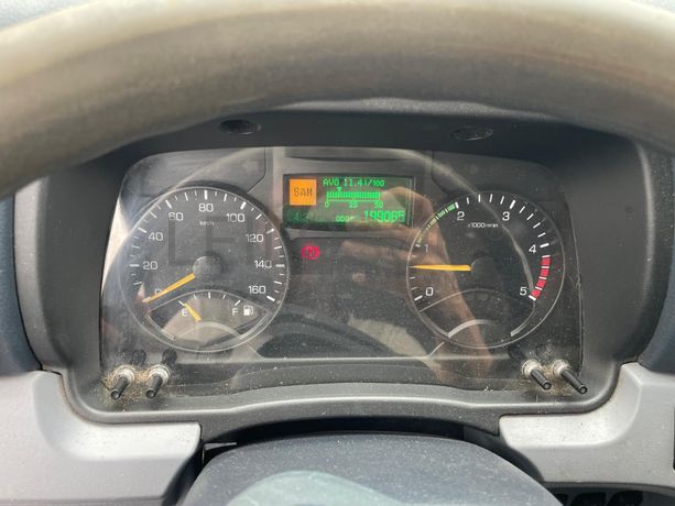 Mitsubishi Fuso C13 · Ano 2014