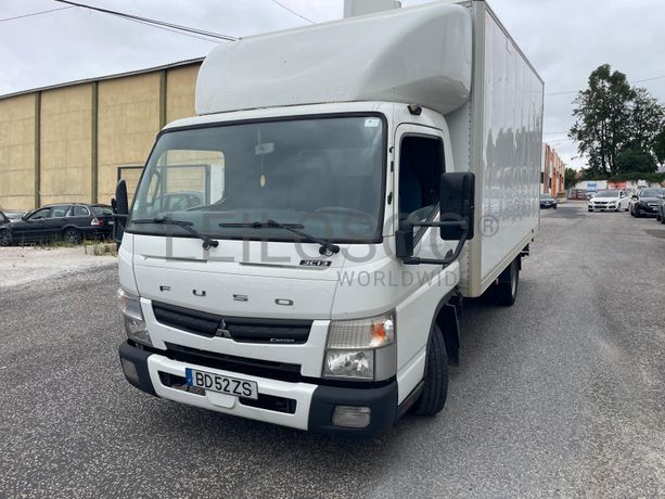 Mitsubishi Fuso C13 · Ano 2014
