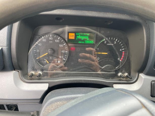 Mitsubishi Fuso C13 · Ano 2014