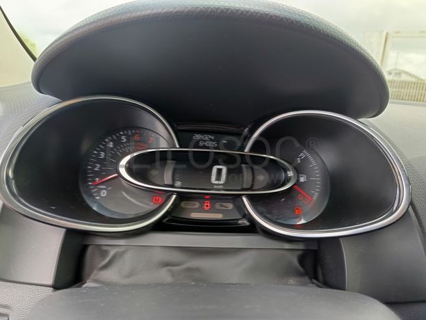 Renault Clio · Ano 2018