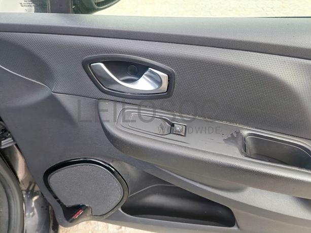 Renault Clio · Ano 2018