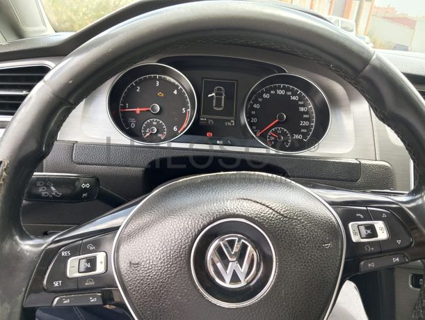Volkswagen Golf · Ano 2014