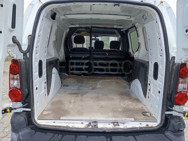 Peugeot Partner · Ano 2018