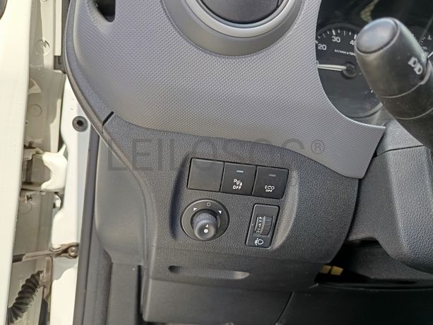 Peugeot Partner · Ano 2018