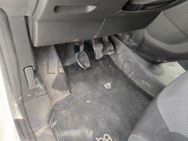 Peugeot Partner · Ano 2018