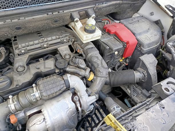 Peugeot Partner · Ano 2018