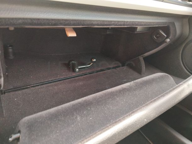 BMW 318 D · Ano 2015