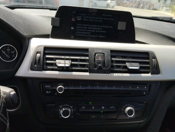 BMW 318 D · Ano 2015