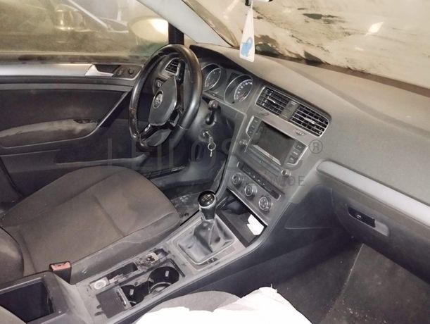 Volkswagen Golf VII Variant 1.6 TDI · Ano 2014