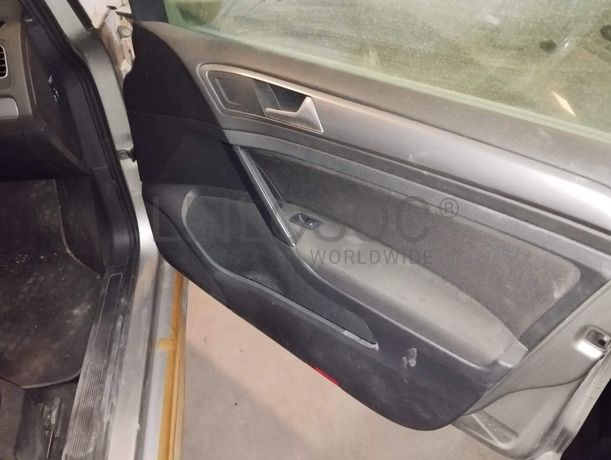 Volkswagen Golf VII Variant 1.6 TDI · Ano 2014