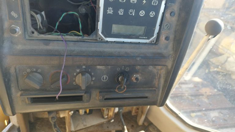 Bulldozer Caterpillar D6M